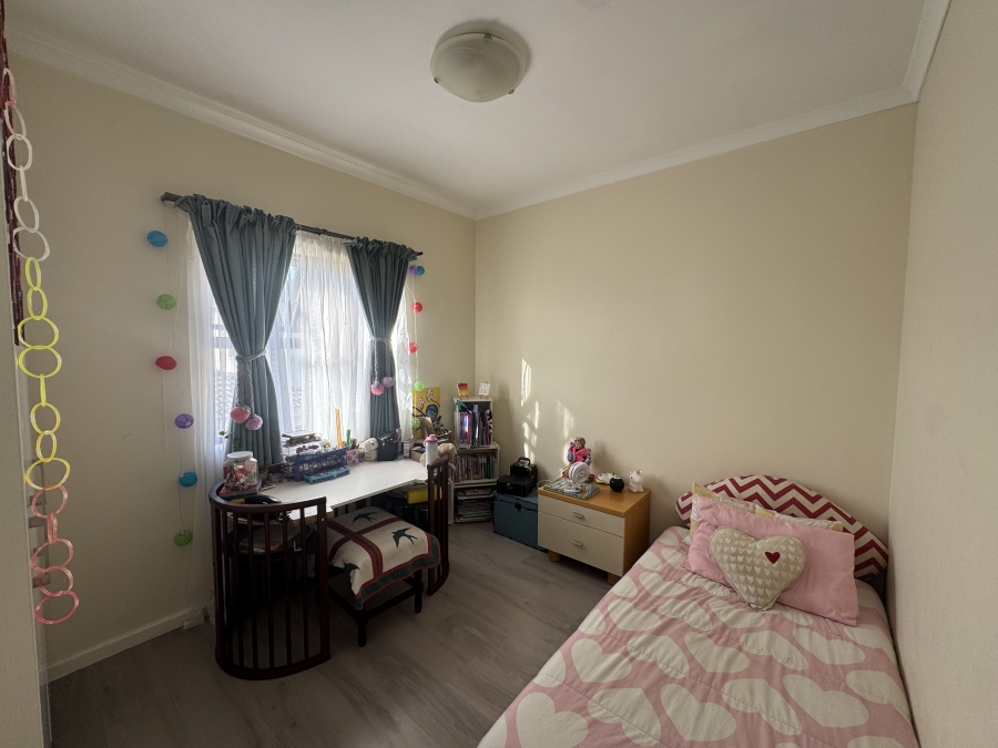 3 Bedroom Property for Sale in Parklands North Western Cape